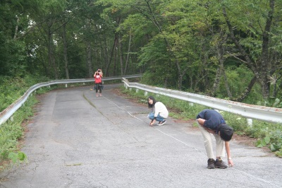 距離が離れるほど、見かけは小さく見える!